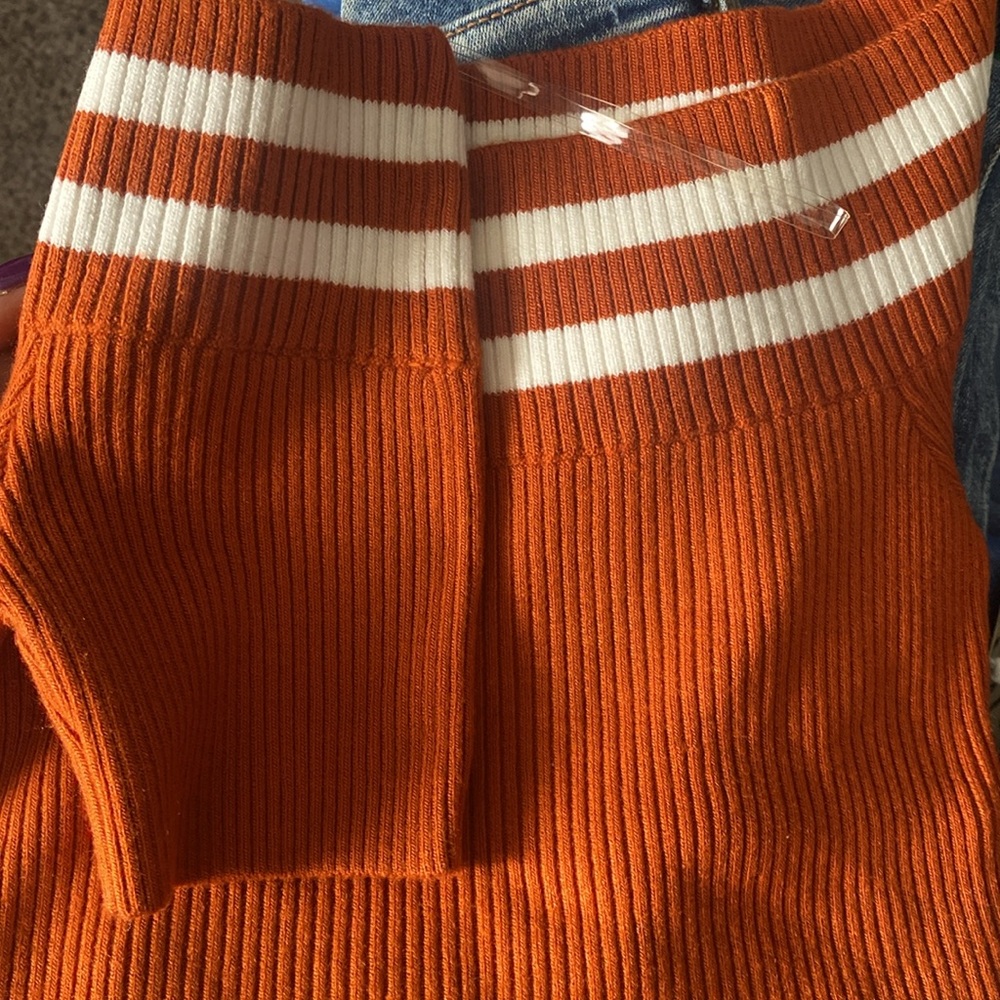 Orange white off shoulder top - Picture 4 of 4